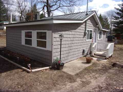 6932 S Ruby, Harrison, MI 48625