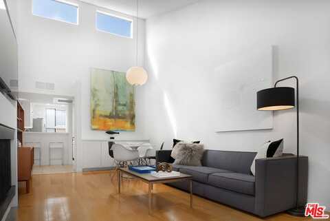 943 12th St, Santa Monica, CA 90403