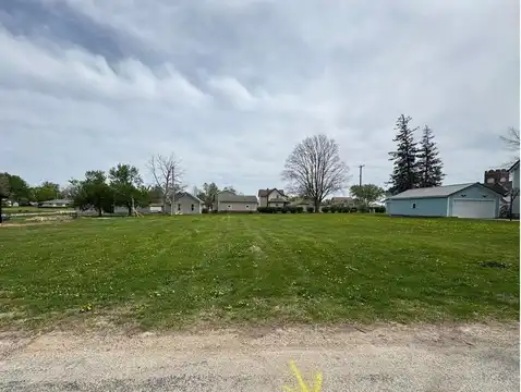 1st Avenue, Stanwood, IA 52337