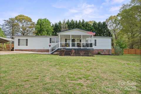 115 Oak Creek Road, Statesville, NC 28625