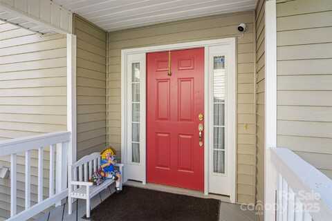 96 Grist Mill Drive, Hendersonville, NC 28739