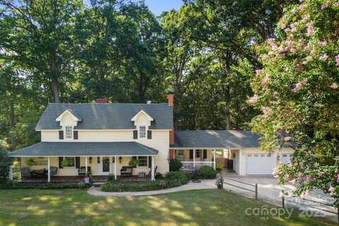 447 Henderson Road, Chesnee, SC 29323