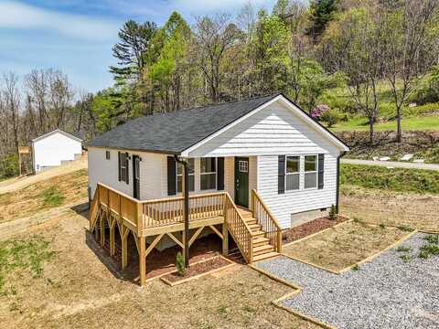 4 Meadows Town Road, Leicester, NC 28748