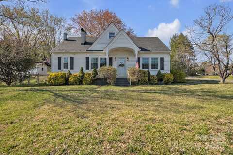 1109 Wildwood Road NE, Lenoir, NC 28645