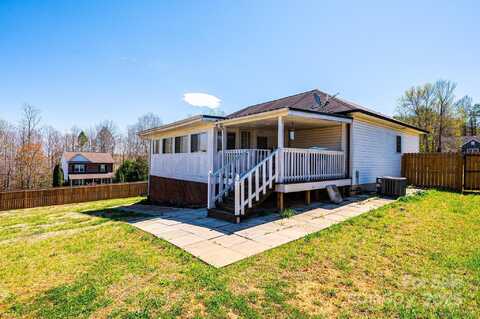 300 Pine Meadows Circle, Hickory, NC 28601