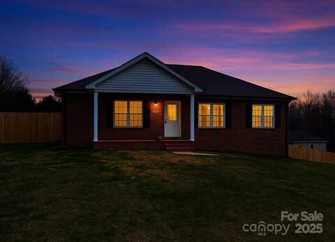 300 Pine Meadows Circle, Hickory, NC 28601
