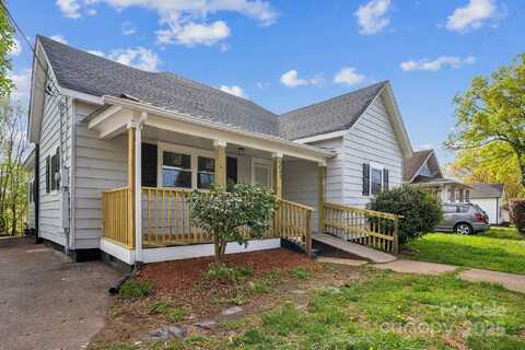 221 N Davis Avenue, Newton, NC 28658