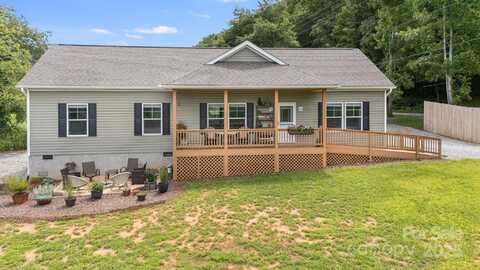 372 Garren Creek Road, Fairview, NC 28730