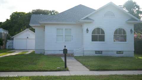 915 & 917 N Oleander Avenue, Daytona Beach, FL 32118