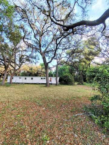 7697 165th St, Trenton, FL 32693