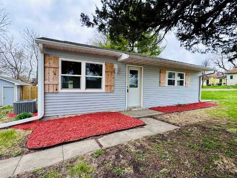 1402 E Marion Street, Knoxville, IA 50138