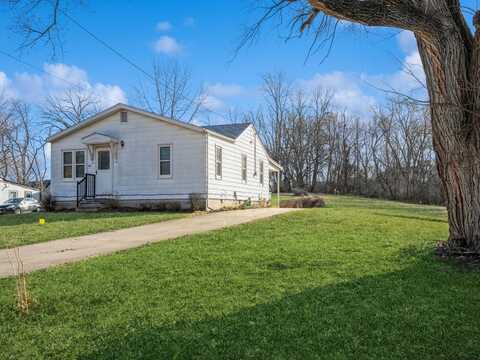 2115 NE 45th Court, Des Moines, IA 50317