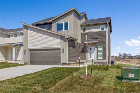1572 S King's Grove Avenue, West Des Moines, IA 50266