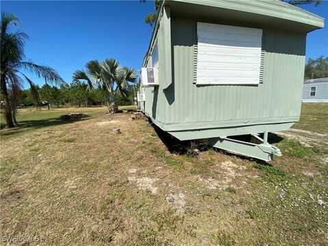 8086 Heck Drive, North Fort Myers, FL 33917
