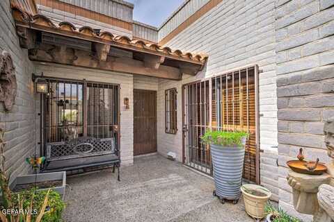 123 CASITAS DEL ESTE Lane, El Paso, TX 79935