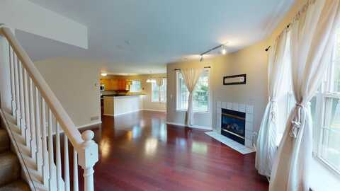 2864 Barclay Way, Ann Arbor, MI 48105