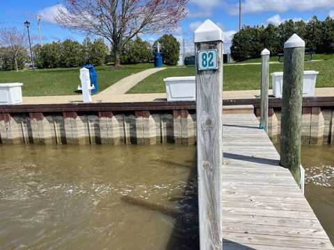 398 Anchors Way, Saint Joseph, MI 49085