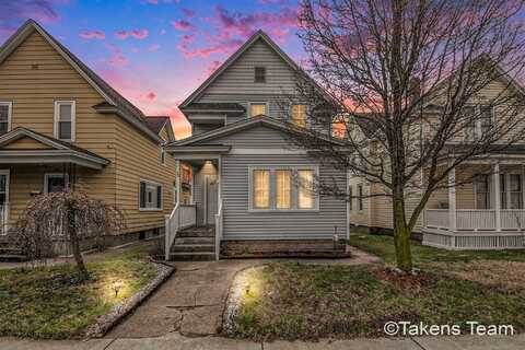 98 W 16th Street, Holland, MI 49423