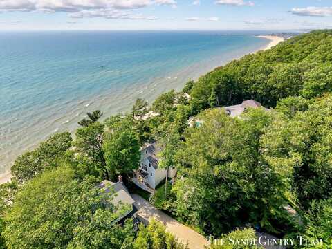 18215 Spindle Drive, Grand Haven, MI 49417