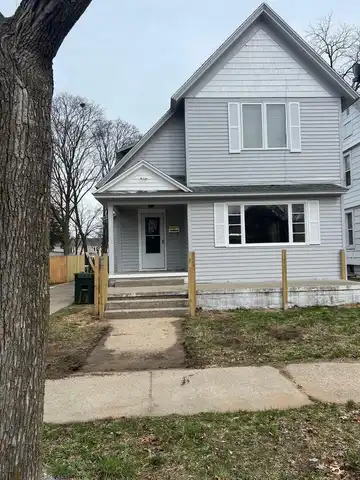 1428 Clinton Street, Muskegon, MI 49442
