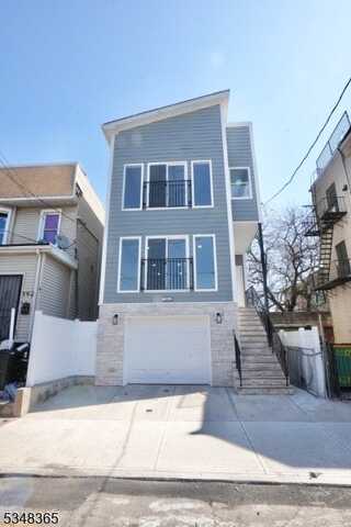 794 S 19Th St, Newark, NJ 07103