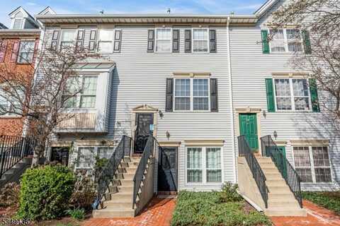 109 Cottonwood St, Jersey City, NJ 07305