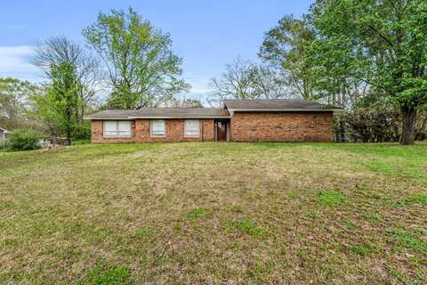 208 Hiwassee Dr, Starkville, MS 39759