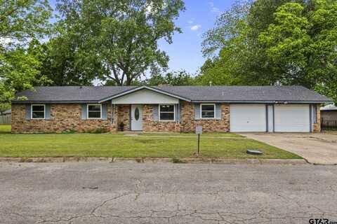 202 Mockingbird Cir., Mount Vernon, TX 75457