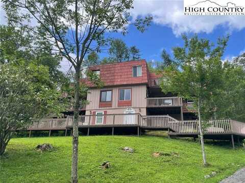471 Adams Apple Drive, Banner Elk, NC 28604