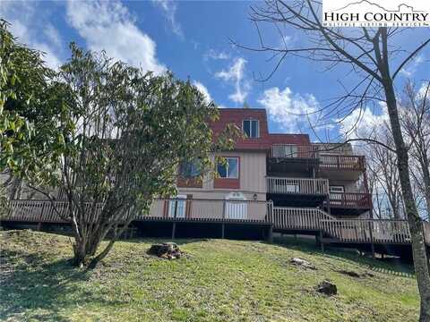 471 Adams Apple Drive, Banner Elk, NC 28604