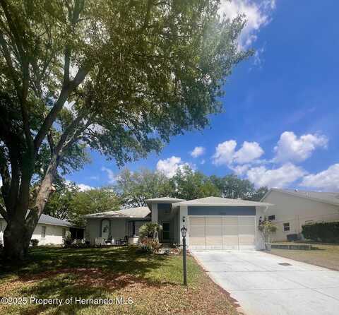 2066 Quailwood Lane, Spring Hill, FL 34606