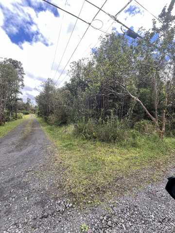 KEOLA PL, VOLCANO, HI 96785