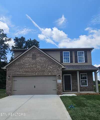 3523 Crimson Circle, Maryville, TN 37801
