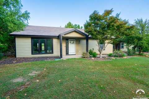 5183 Cherokee Lane, Mc Louth, KS 66054