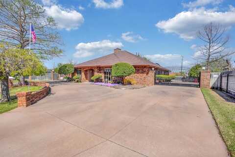 407 NW 32nd St, Lawton, OK 73505