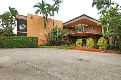 8851 N New River Canal Rd, Plantation, FL 33324