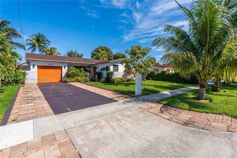 7121 Buchanan St, Hollywood, FL 33024