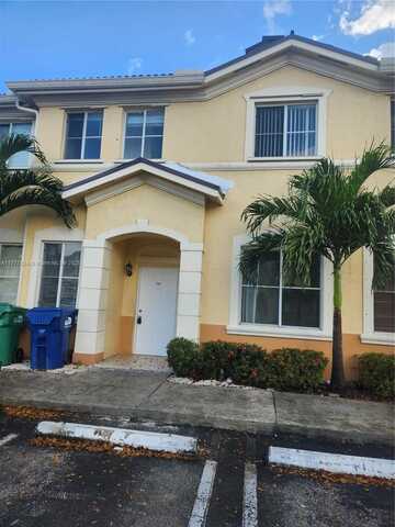 6940 NW 177th St, Hialeah, FL 33015