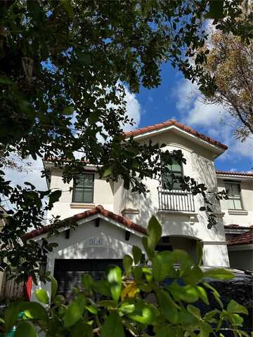 3730 SW 69th Ave, Miami, FL 33155
