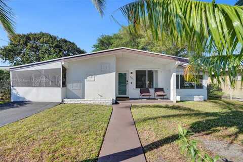 581 NE 175th Ter, North Miami Beach, FL 33162