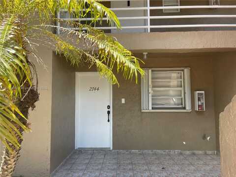 2744 W 60th St, Hialeah, FL 33016
