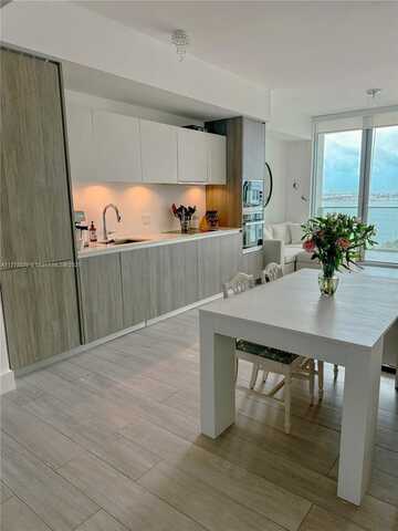 2900 NE 7th Ave, Miami, FL 33137