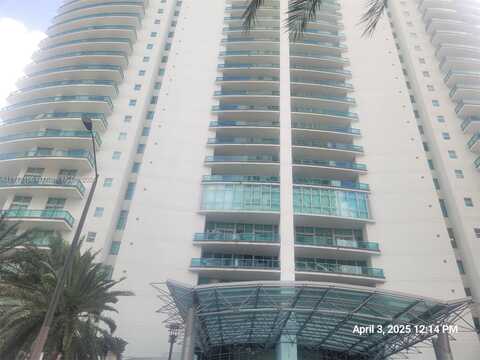 1331 Brickell Bay Dr, Miami, FL 33131