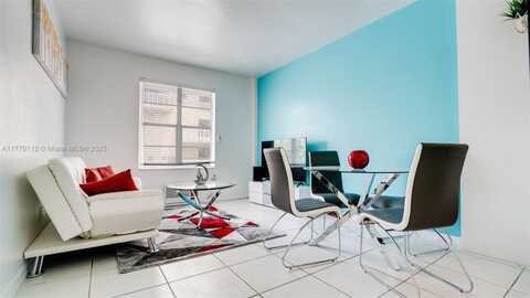 3030 Collins Ave, Miami Beach, FL 33140
