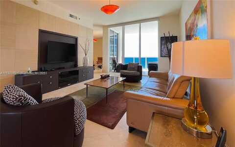 15811 Collins Ave, Sunny Isles Beach, FL 33160