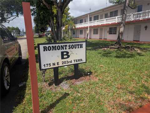 175 NE 203rd Ter, Miami Gardens, FL 33179