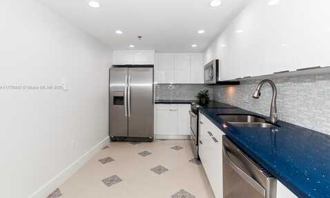 20505 E Country Club Dr, Aventura, FL 33180
