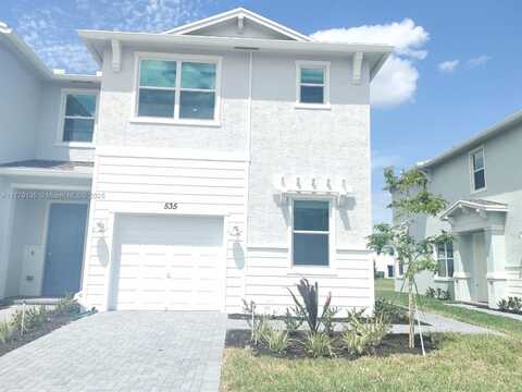 535 SE Rivergrass St, Port Saint Lucie, FL 34984