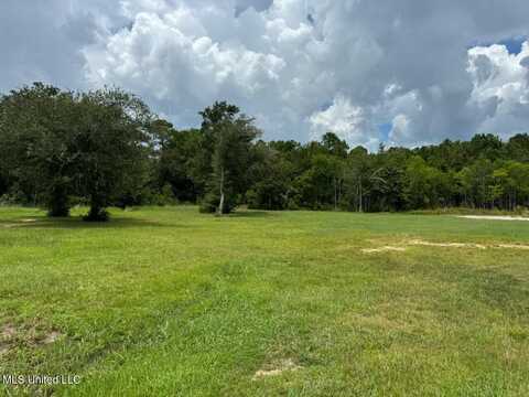 3 Hunter Hollow, Waveland, MS 39576