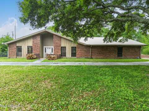 17141 Robinson Road, Gulfport, MS 39503